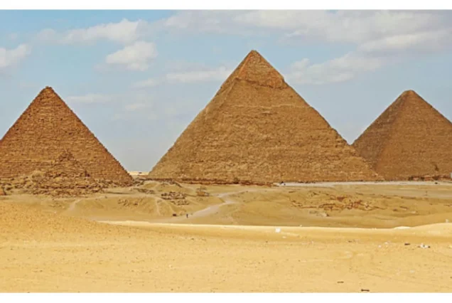 Pyramids & Giza Day Tour: Explore Saqqara, Old Cairo & Khan El Khalili Bazaar